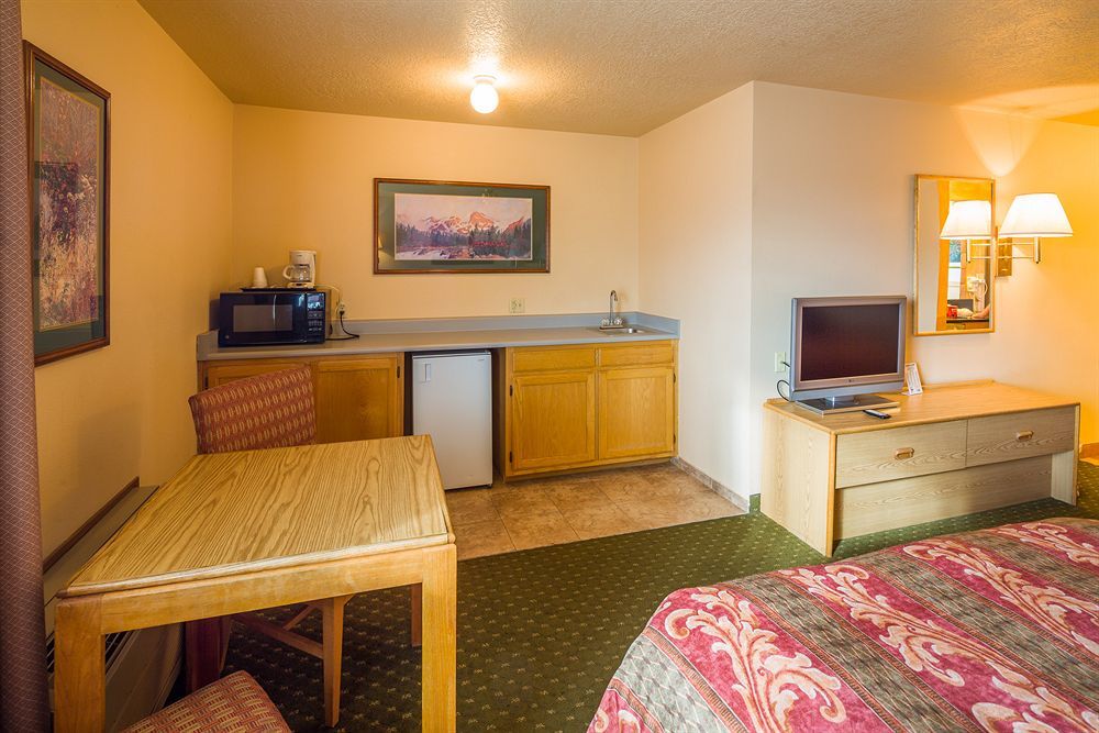 Alpine Inn & Suites Ганнисон Экстерьер фото