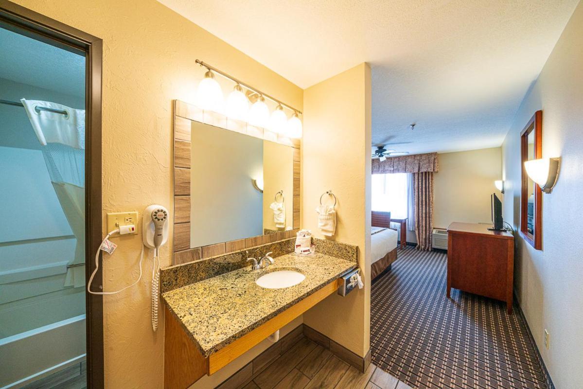 Alpine Inn & Suites Ганнисон Экстерьер фото